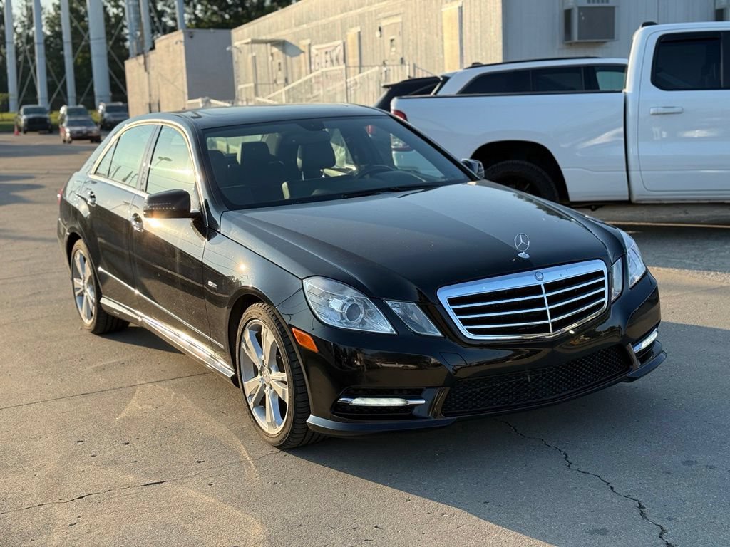 Used 2012 Mercedes-Benz E 350 4MATIC Sedan image 4