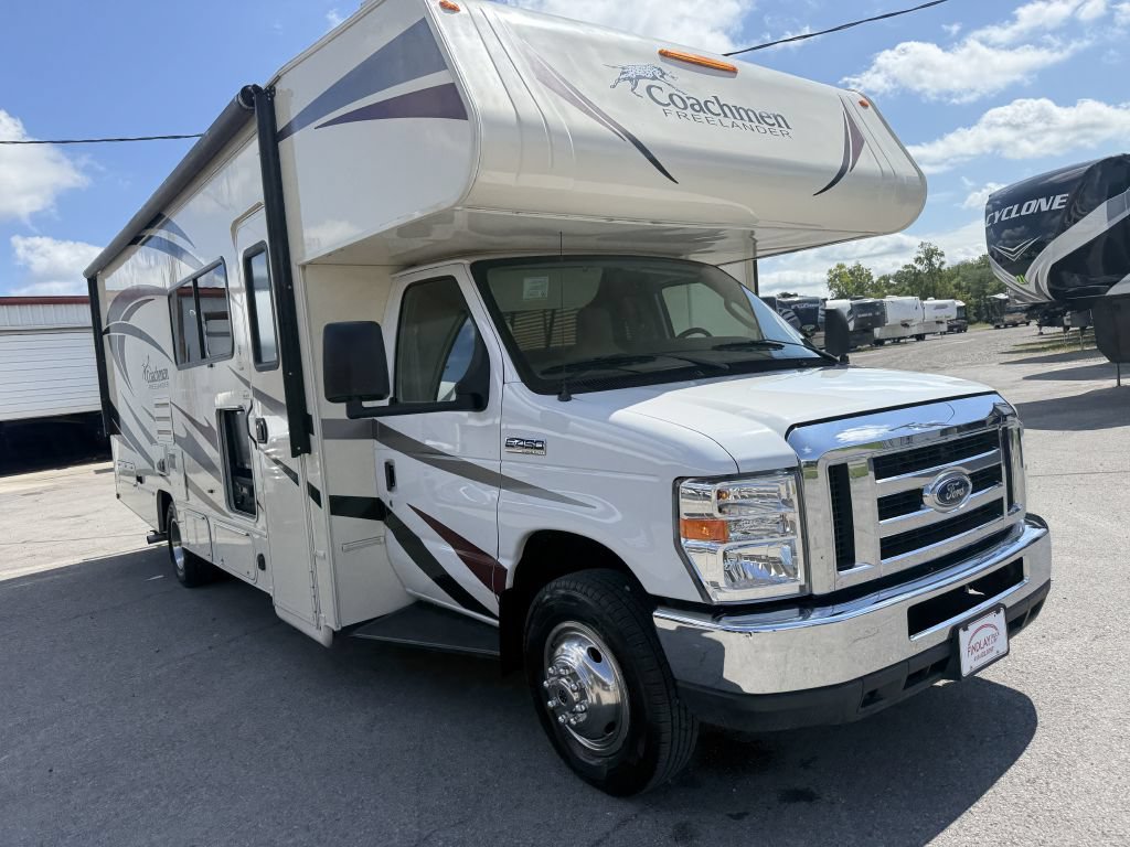 Used 2017 Ford E-450 and Econoline 450 Super Duty w/ Motorhome Prep Package RWD image 3