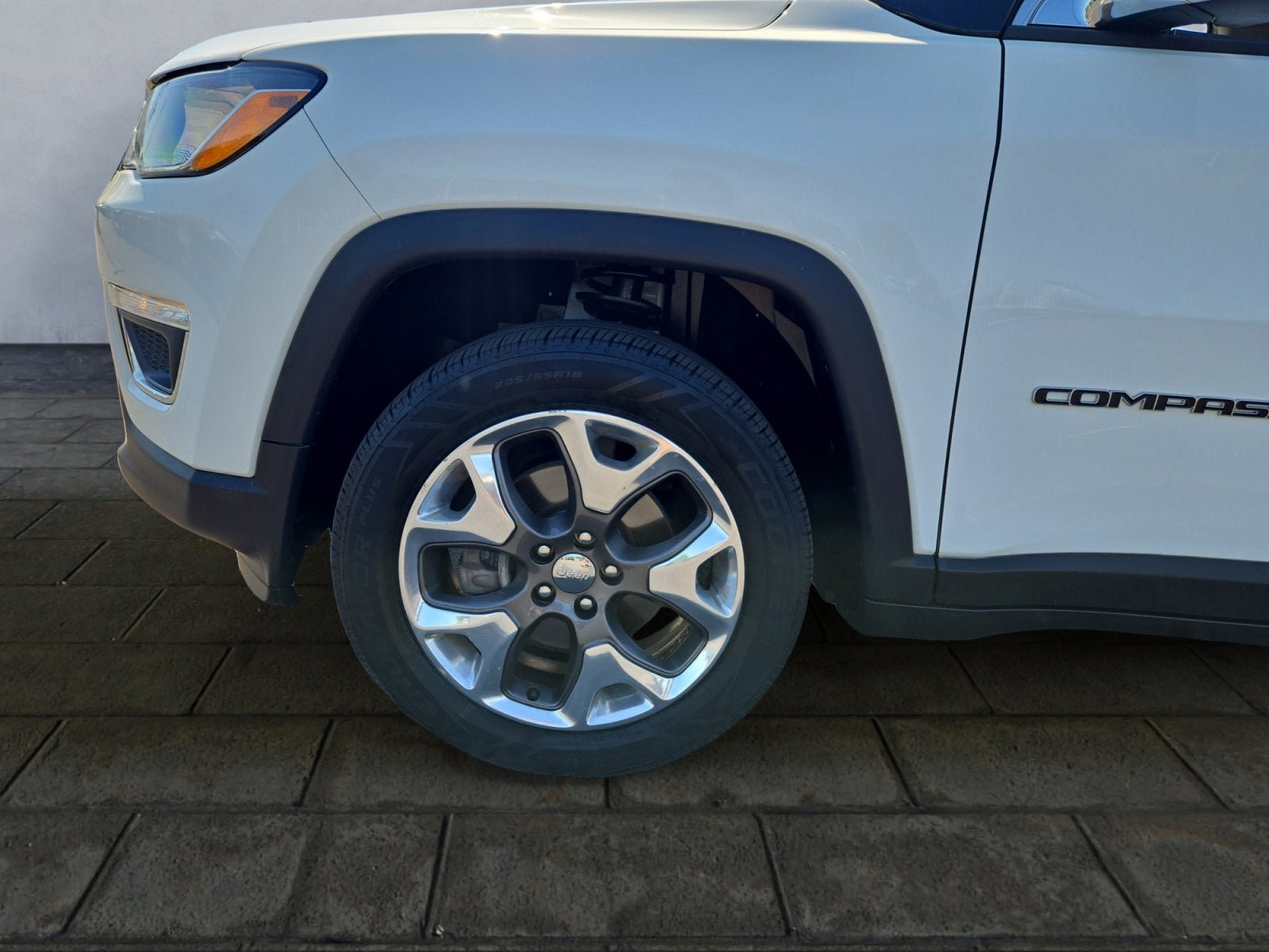 Used 2019 Jeep Compass Limited w/ Safety & Security Group AWD/4WD image 26
