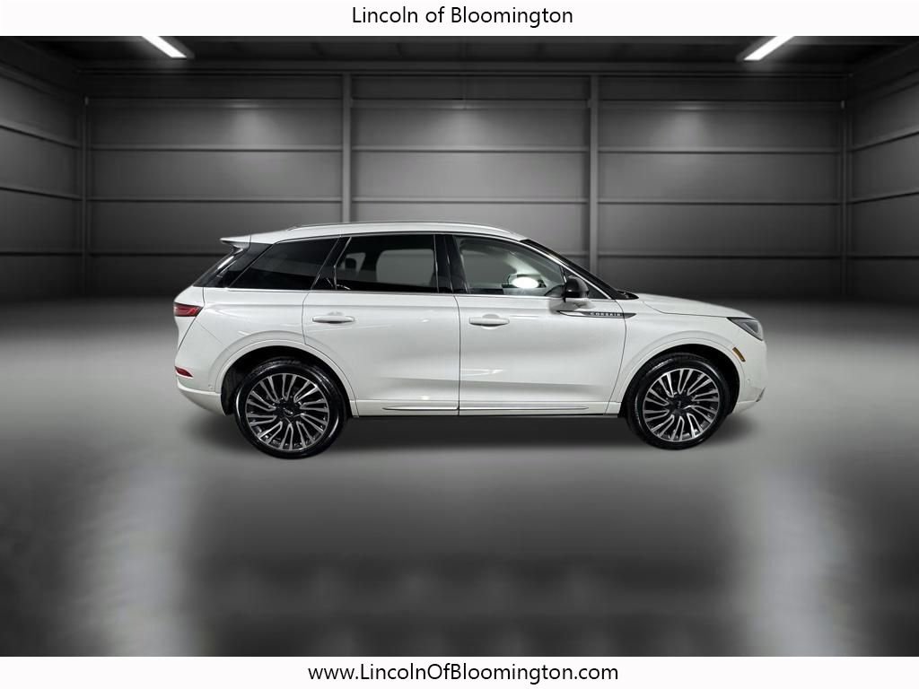 Certified 2022 Lincoln Corsair AWD w/ Premium Package image 9