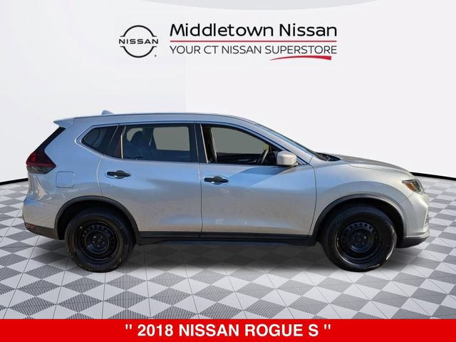 Used 2018 Nissan Rogue S AWD/4WD image 2
