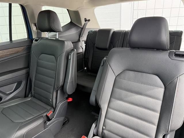 New 2025 Volkswagen Atlas SEL image 19