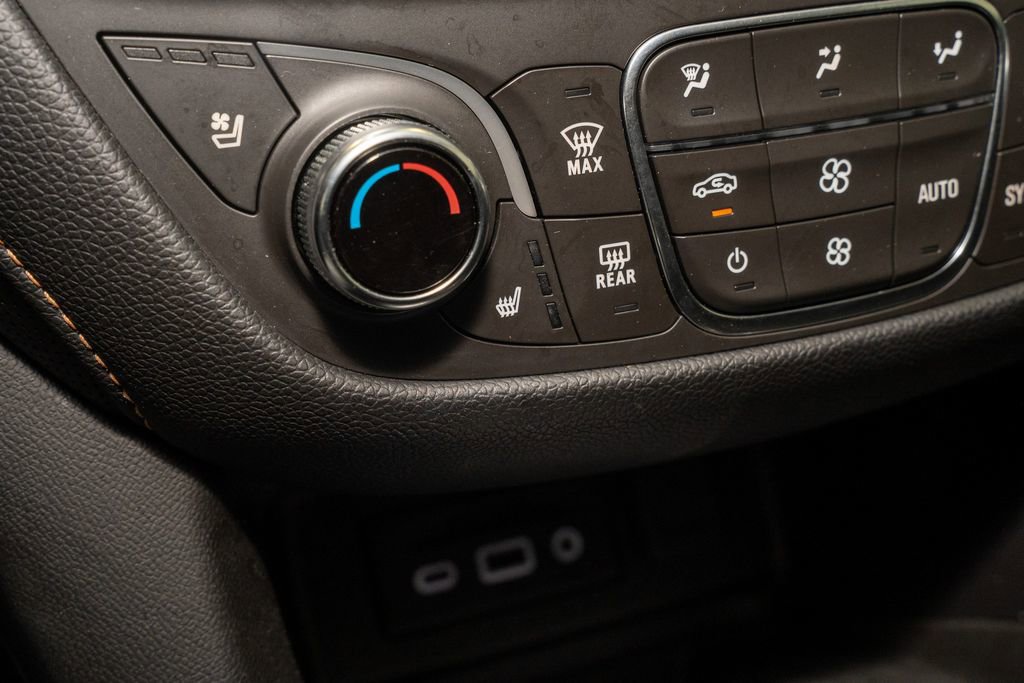 Used 2019 Chevrolet Equinox Premier image 18