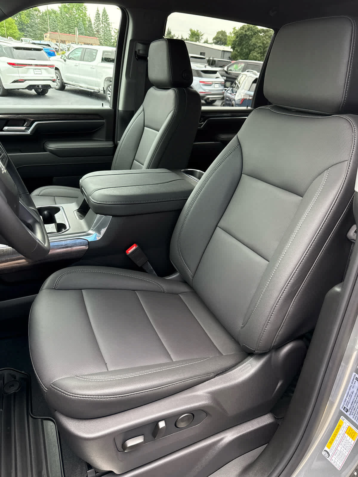 New 2026 Chevrolet Silverado 2500 LTZ w/ LTZ Plus Package AWD/4WD image 7