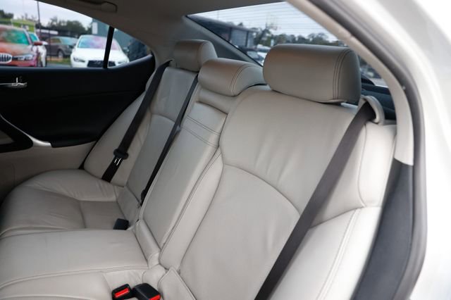 Used 2011 Lexus IS 350 4dr Sedan RWD image 13