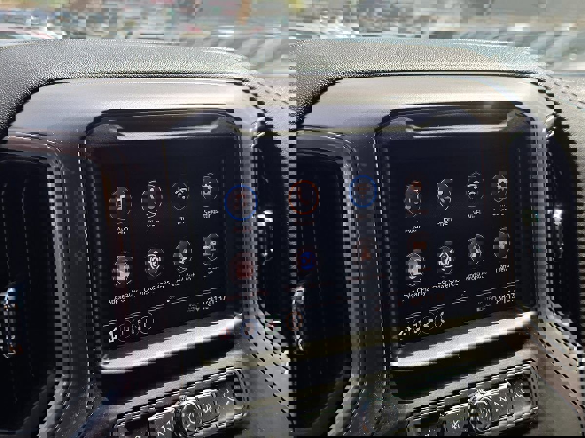 Used 2021 Chevrolet Silverado 1500 Custom image 32