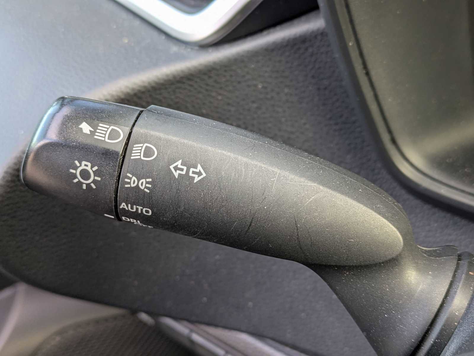 Used 2022 Toyota Corolla LE image 25