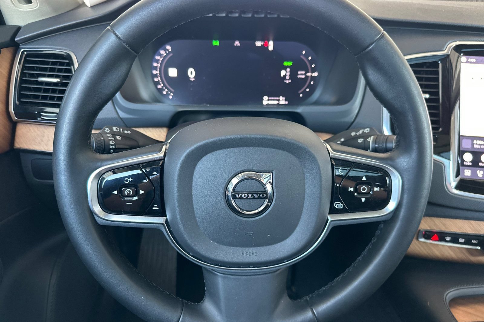 Used 2023 Volvo XC90 T8 Plus w/ Protection Package Premier AWD/4WD image 27
