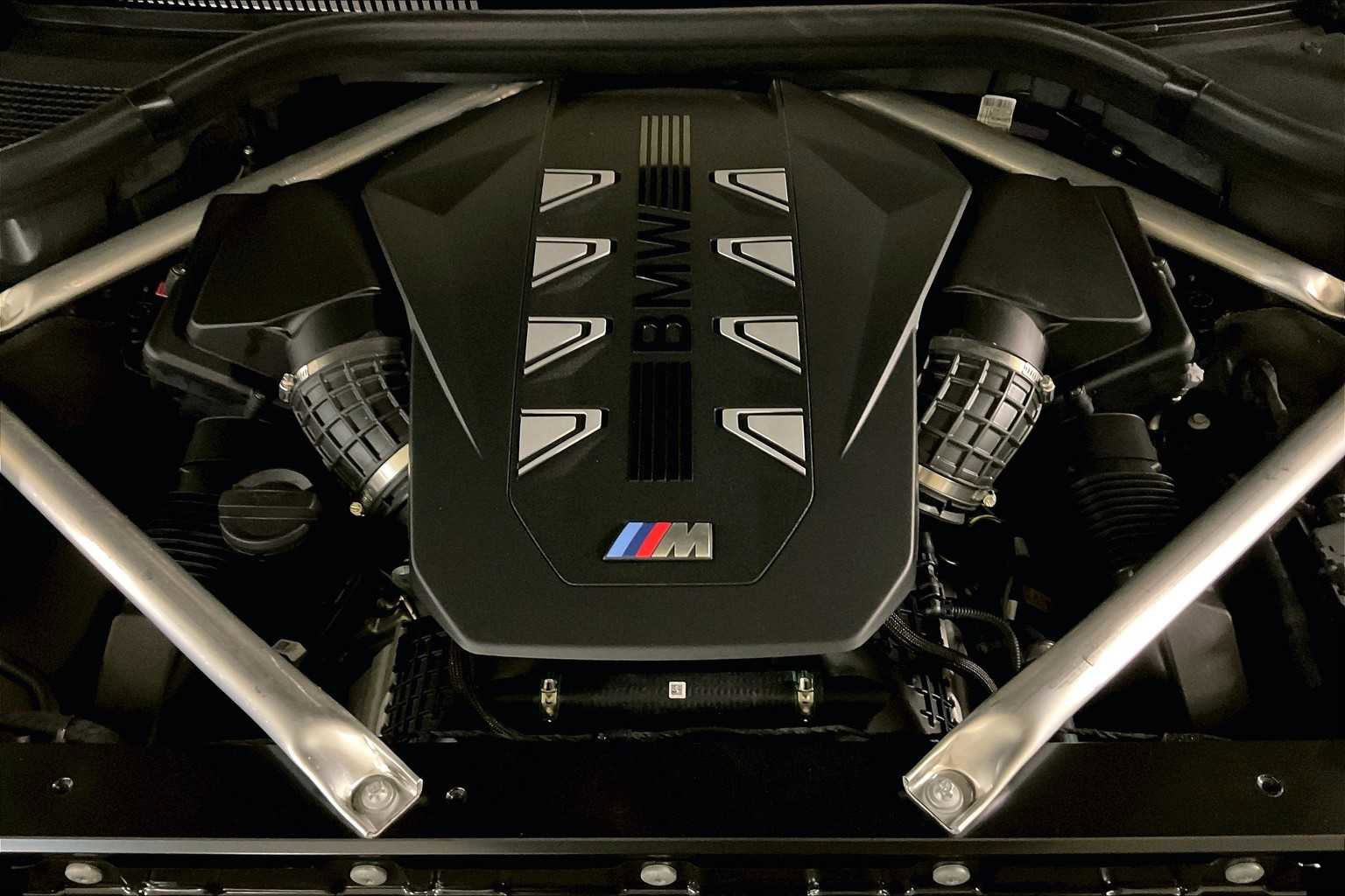 New 2026 BMW X7 M60i image 17