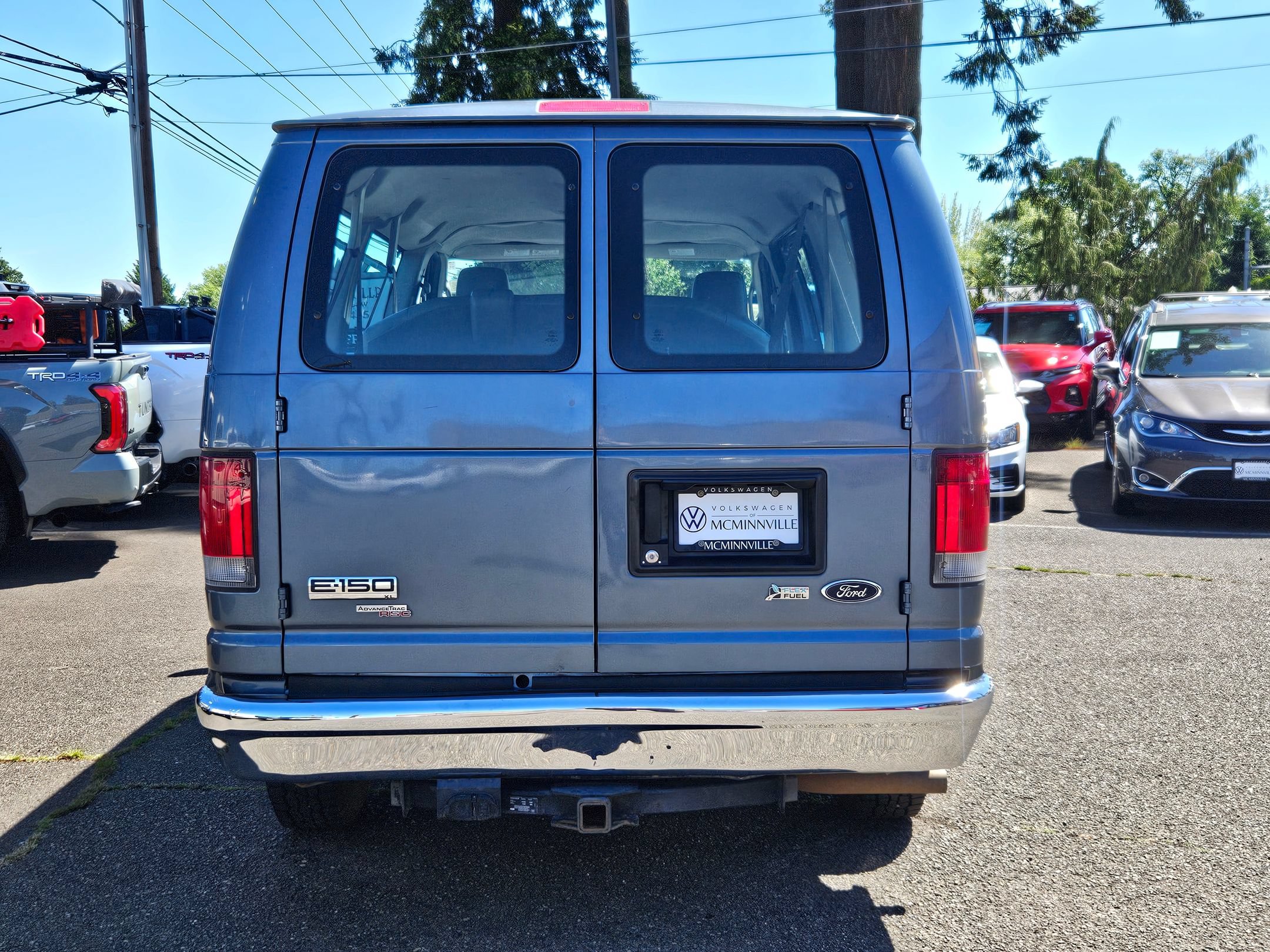 Used 2012 Ford E-150 and Econoline 150 Wagon w/ PWR Windows & Locks Group RWD image 4