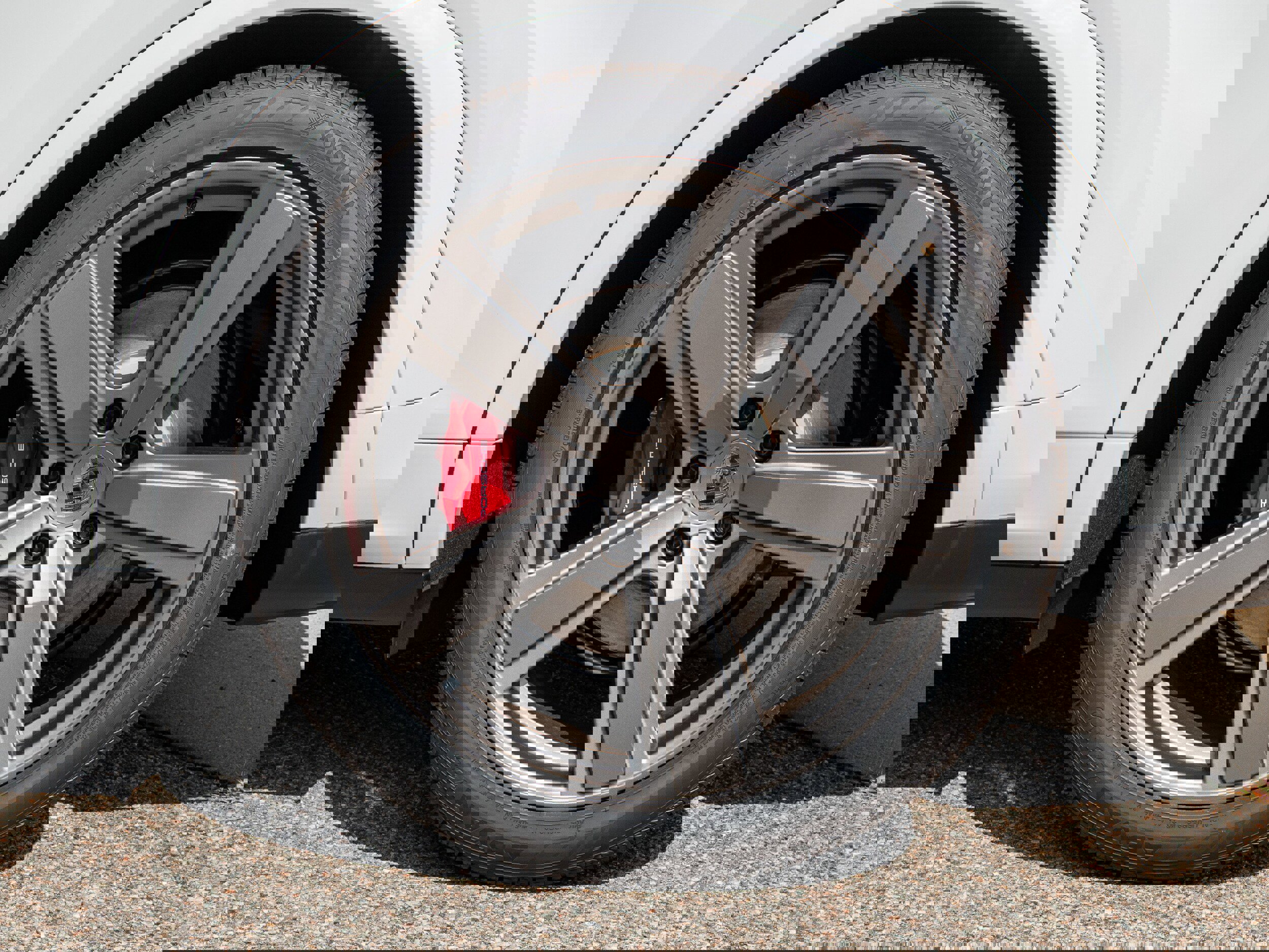 New 2025 Porsche Cayenne Turbo image 12