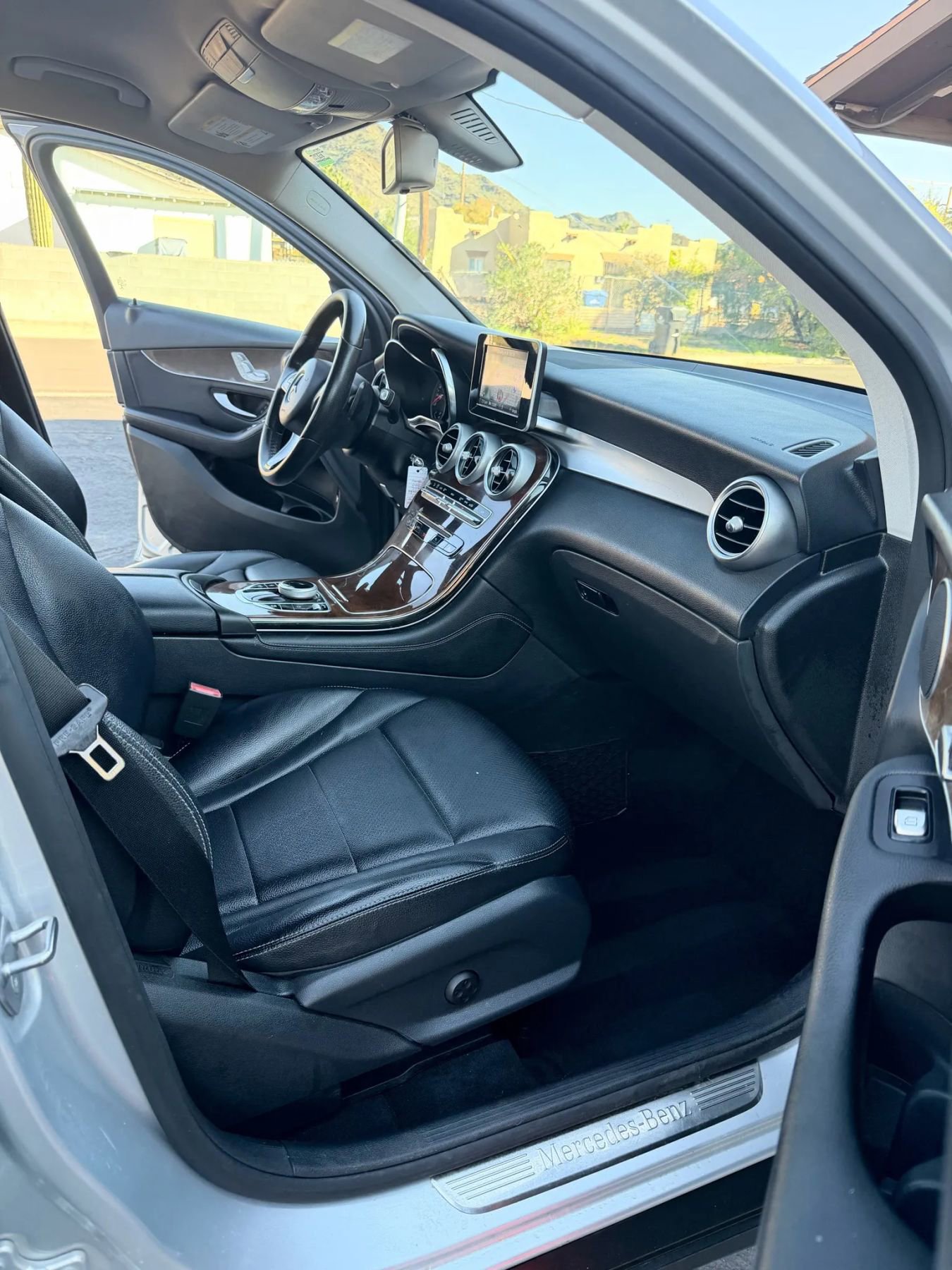 Used 2017 Mercedes-Benz GLC 300 GLC 300 Sport Utility 4D image 12