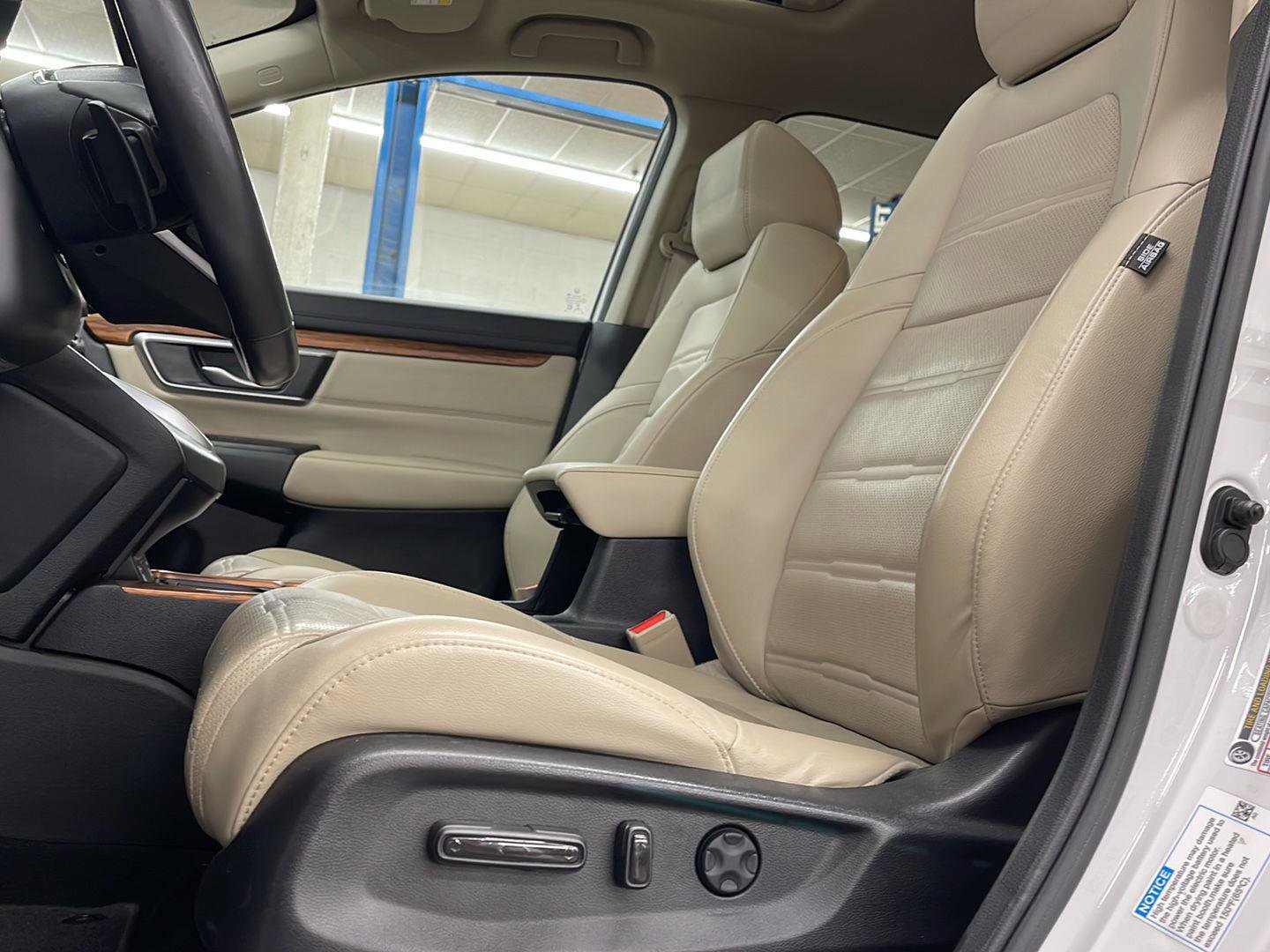 Used 2022 Honda CR-V Touring image 19