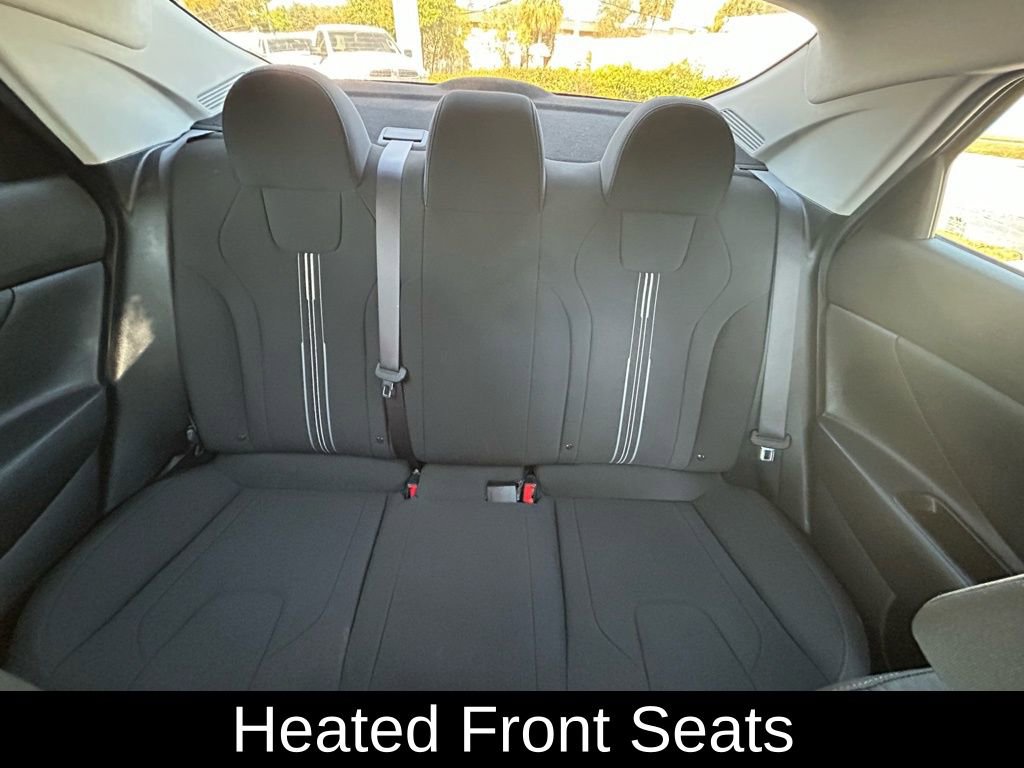 Used 2022 Hyundai Elantra SEL w/ Convenience Package image 13