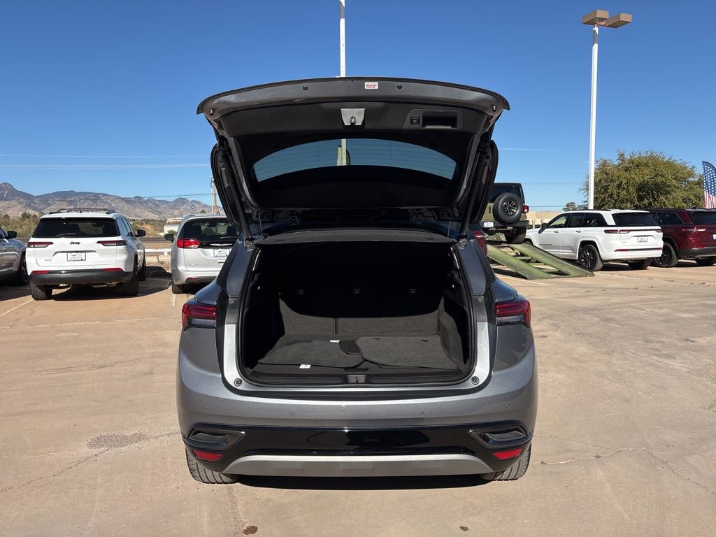 Used 2022 Buick Envision Essence w/ Technology Package I image 47