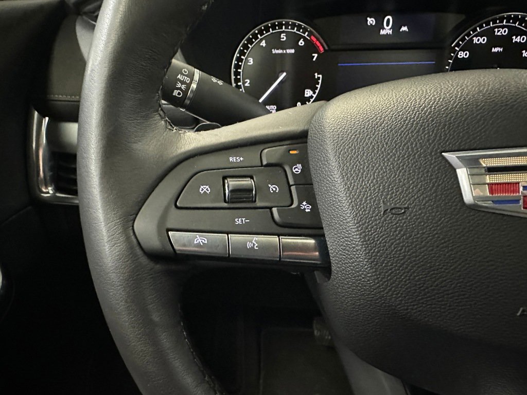 Certified 2022 Cadillac XT4 Premium Luxury w/ Enhanced Visibility Package image 17