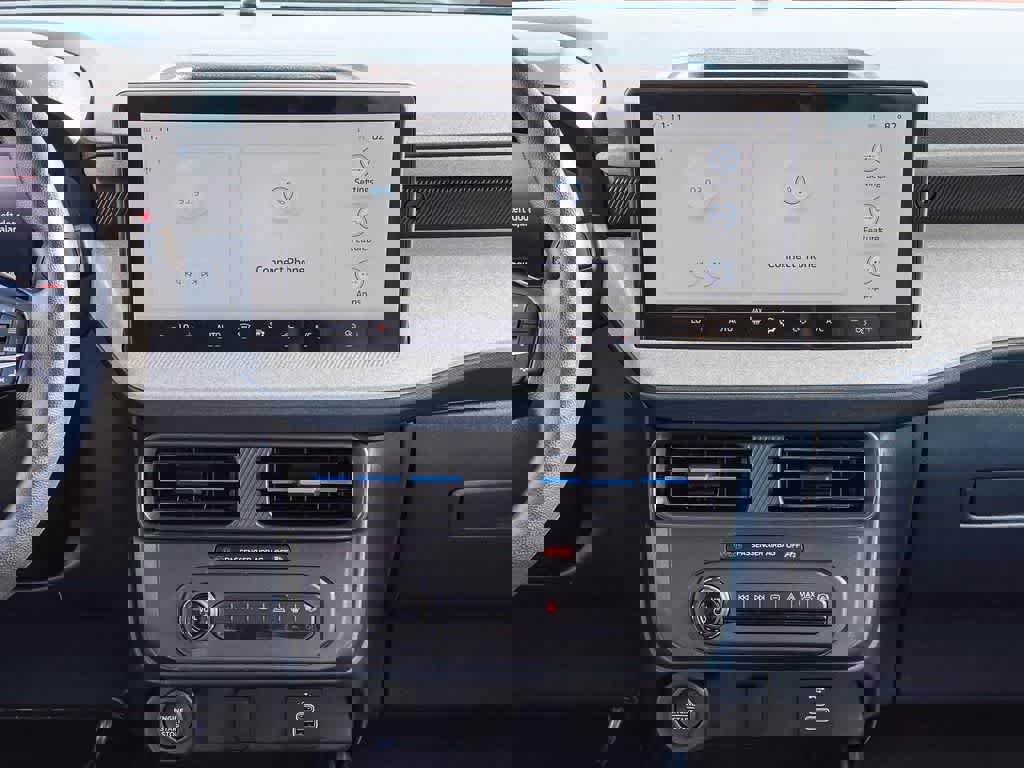 Used 2025 Ford Maverick XLT w/ Equipment Group 302A image 12