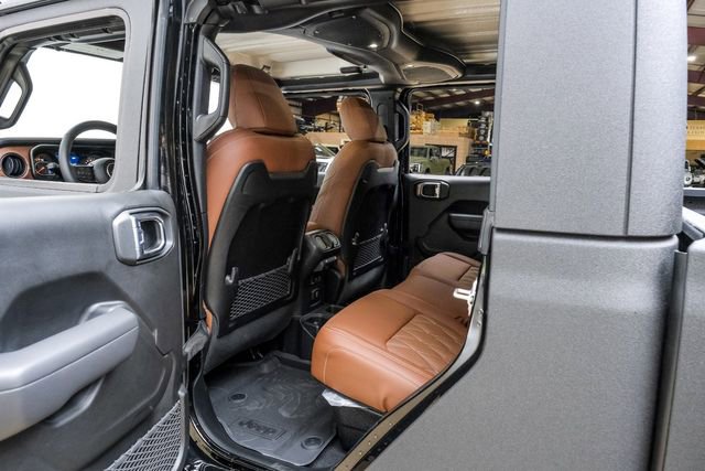 Used 2025 Jeep Gladiator Rubicon w/ Safety Group AWD/4WD image 95