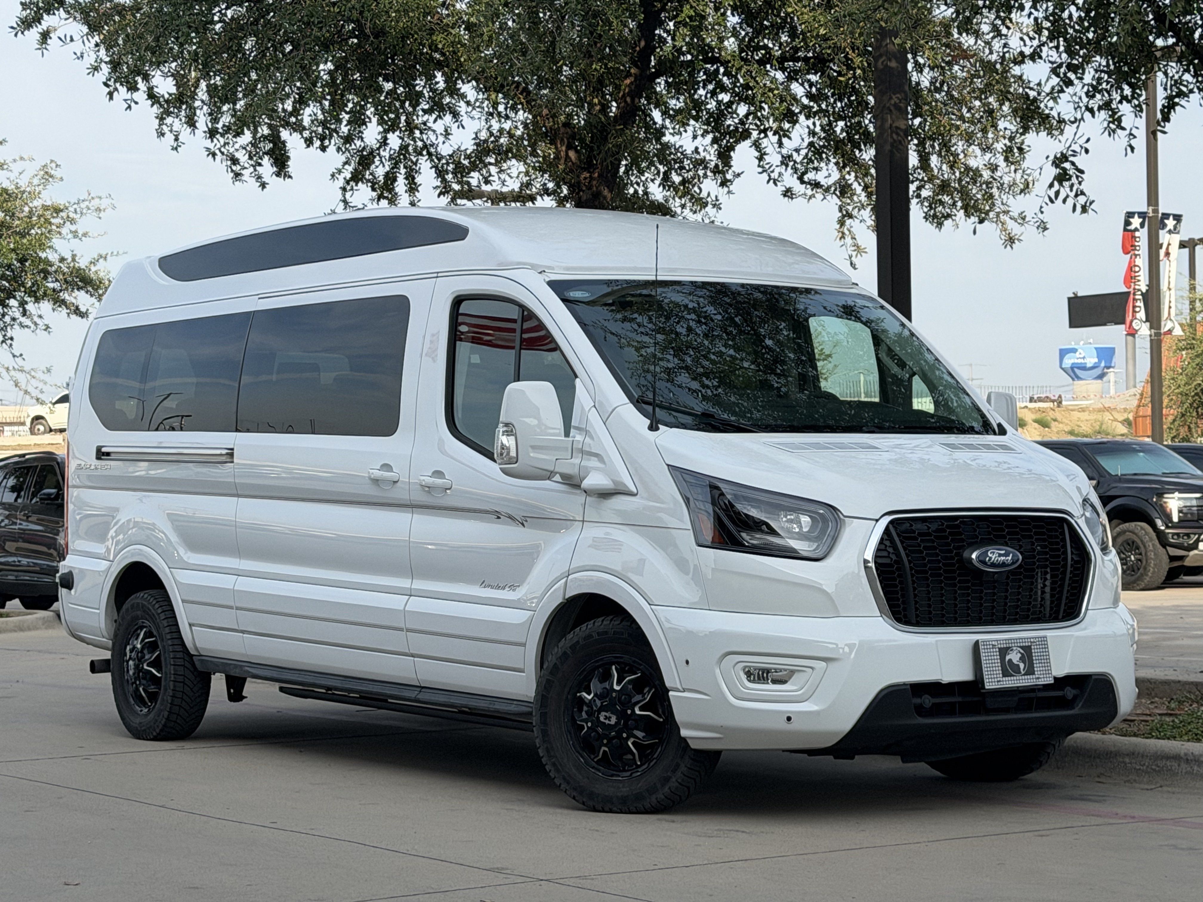 Used 2024 Ford Transit 150 Low Roof AWD image 2