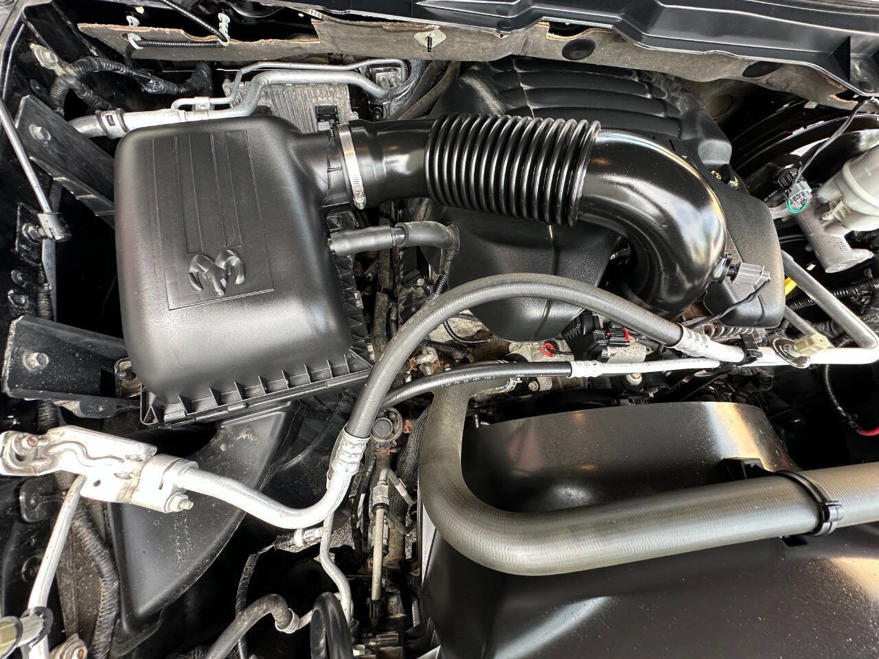 Used 2014 RAM 1500 Limited image 32