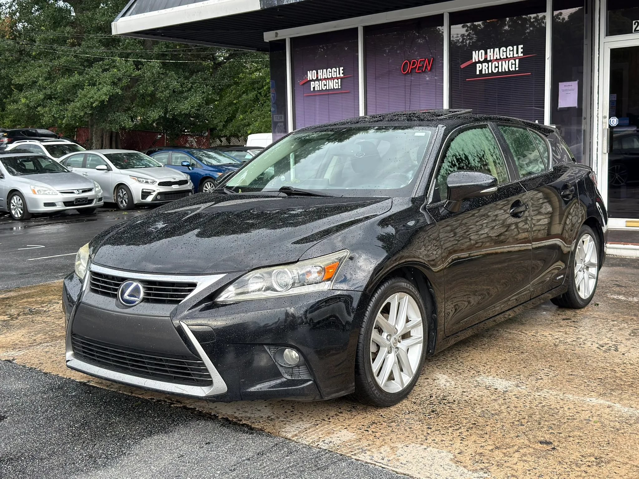 Used 2014 Lexus CT 200h FWD image 2