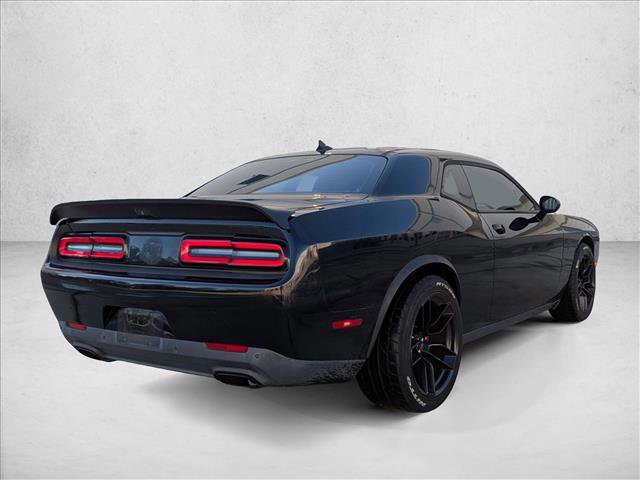 Used 2015 Dodge Challenger SXT Plus image 5