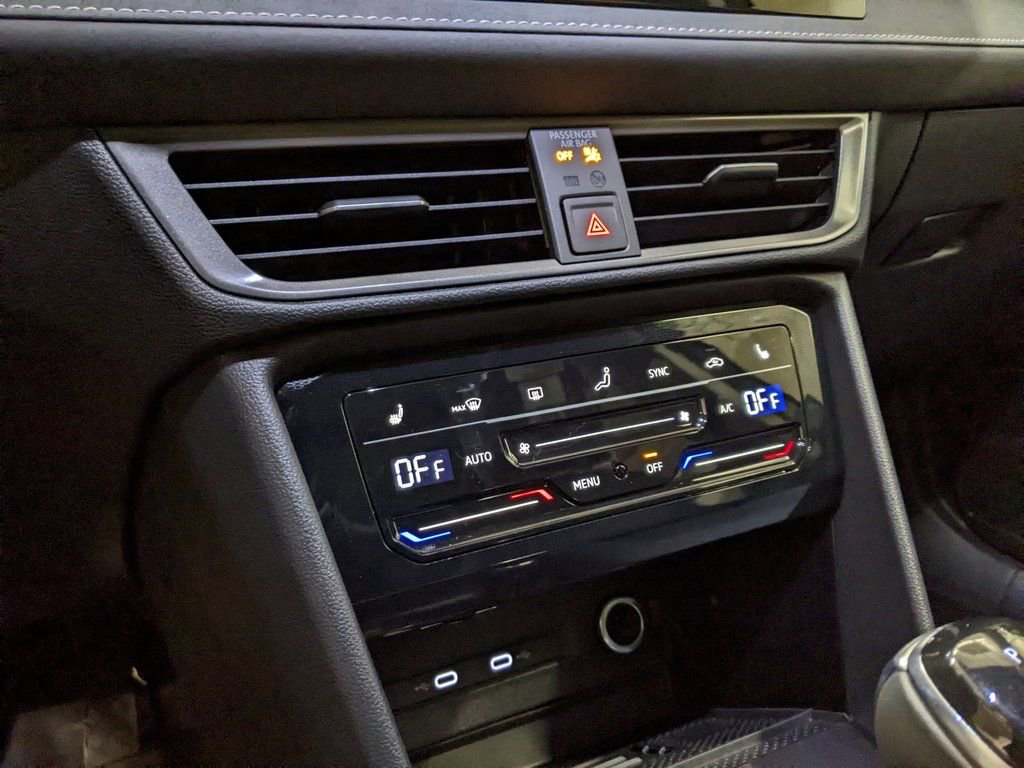 New 2026 Volkswagen Taos SE AWD/4WD image 18