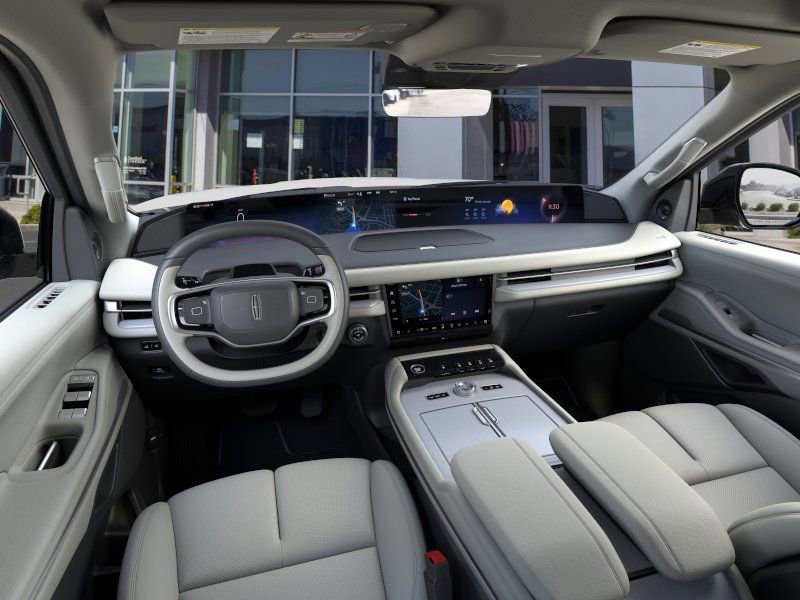 New 2026 Lincoln Navigator L Reserve AWD/4WD image 9