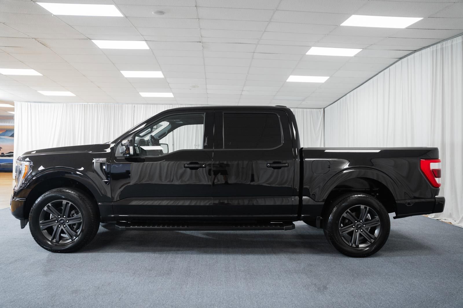 Certified 2023 Ford F150 Lariat w/ Equipment Group 502A High AWD/4WD image 5