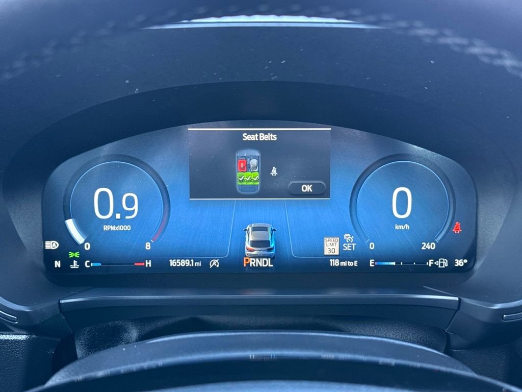 Used 2025 Ford Escape Platinum image 30