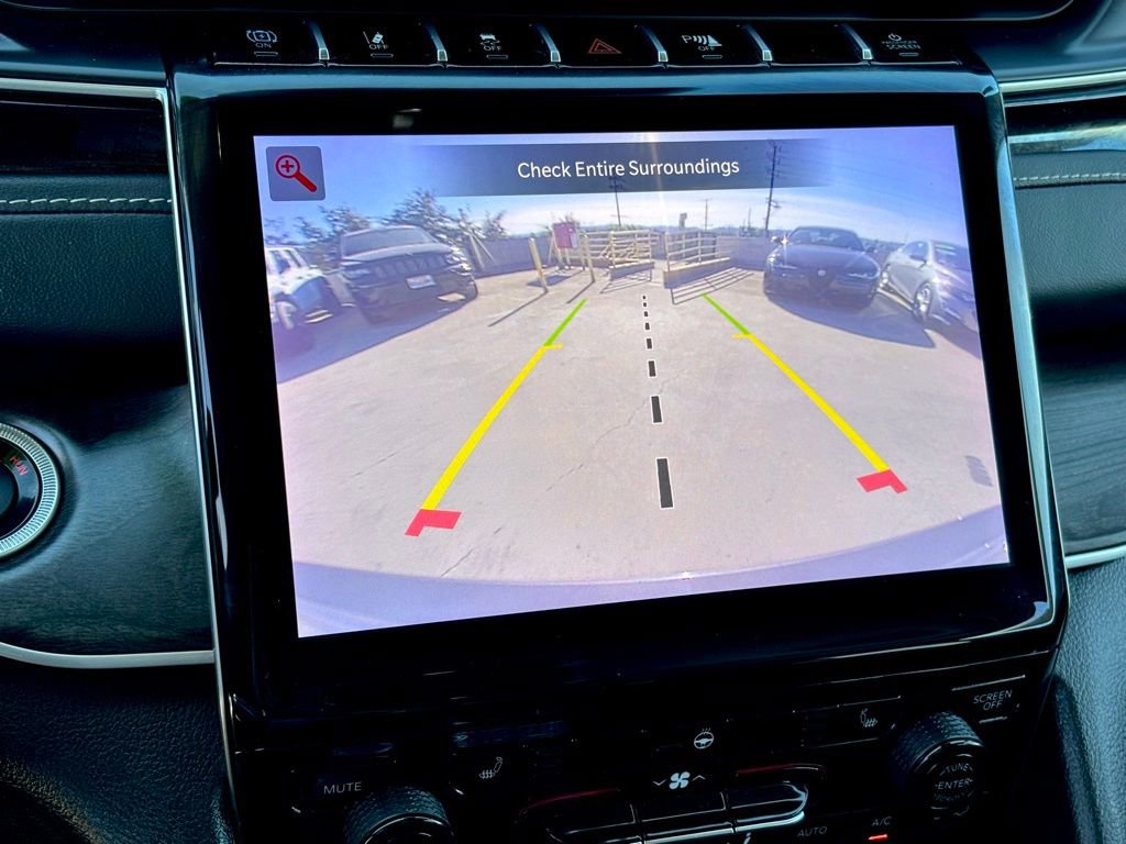 Used 2022 Jeep Grand Cherokee Limited 4xe image 24