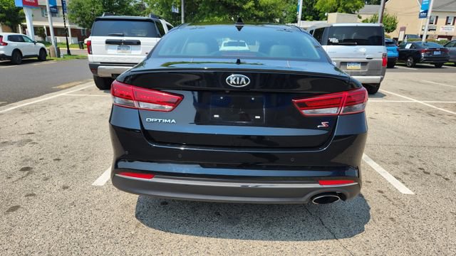 Used 2018 Kia Optima S w/ Panoramic Sunroof Package FWD image 6