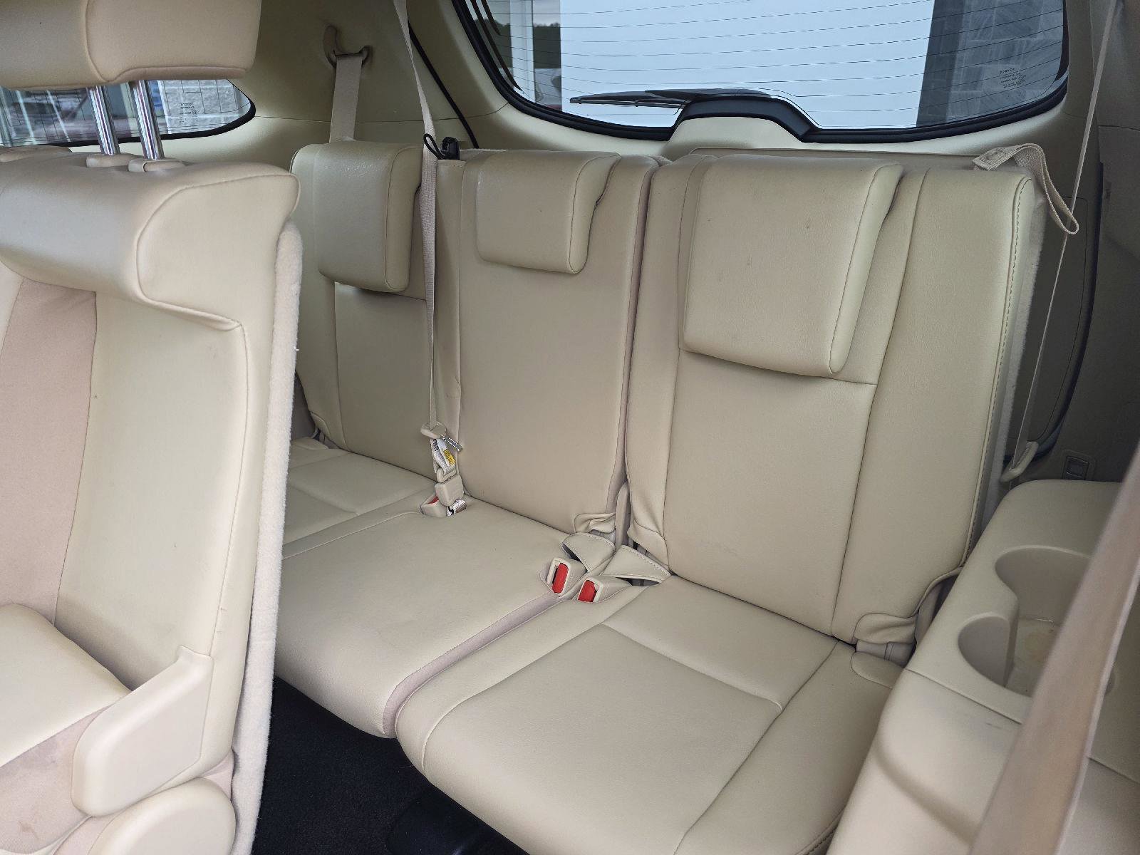 Used 2019 Toyota Highlander XLE image 14