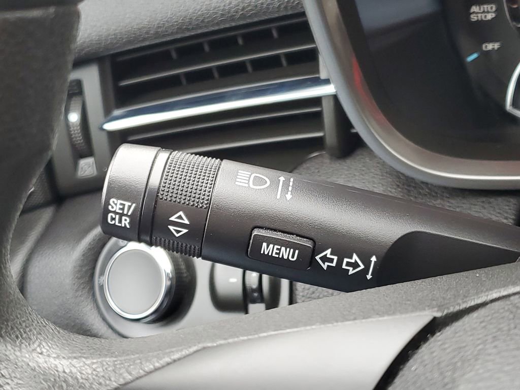 Used 2016 Chevrolet Malibu LT image 17