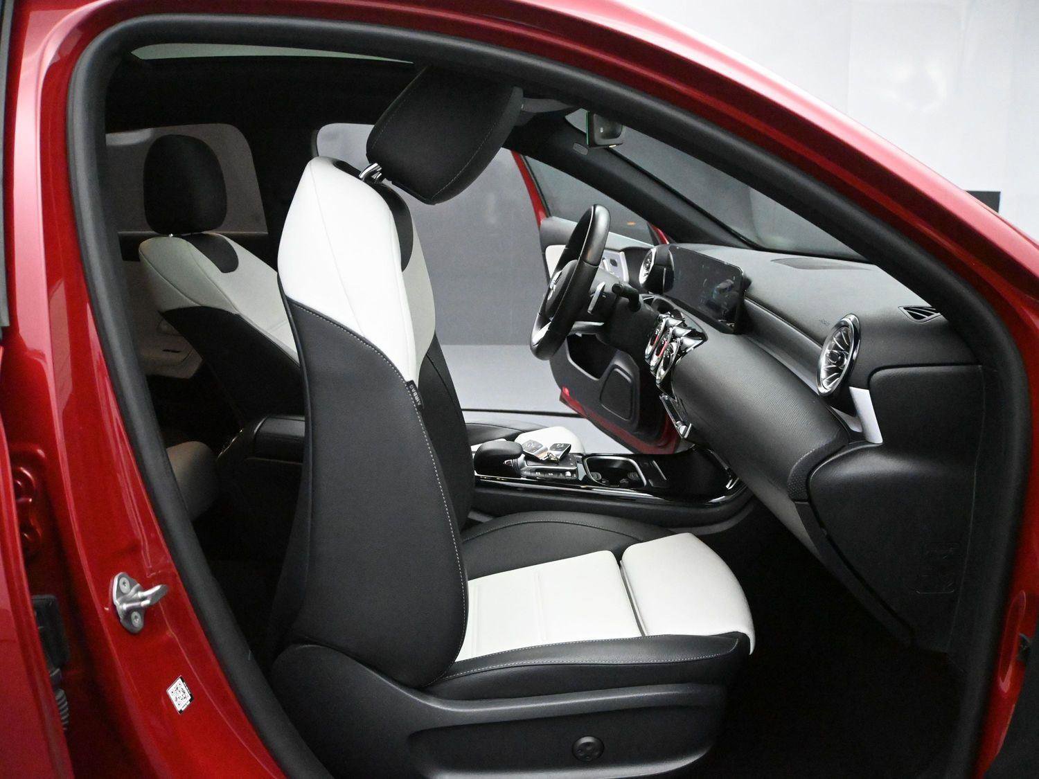 Used 2022 Mercedes-Benz A 220 4MATIC image 20