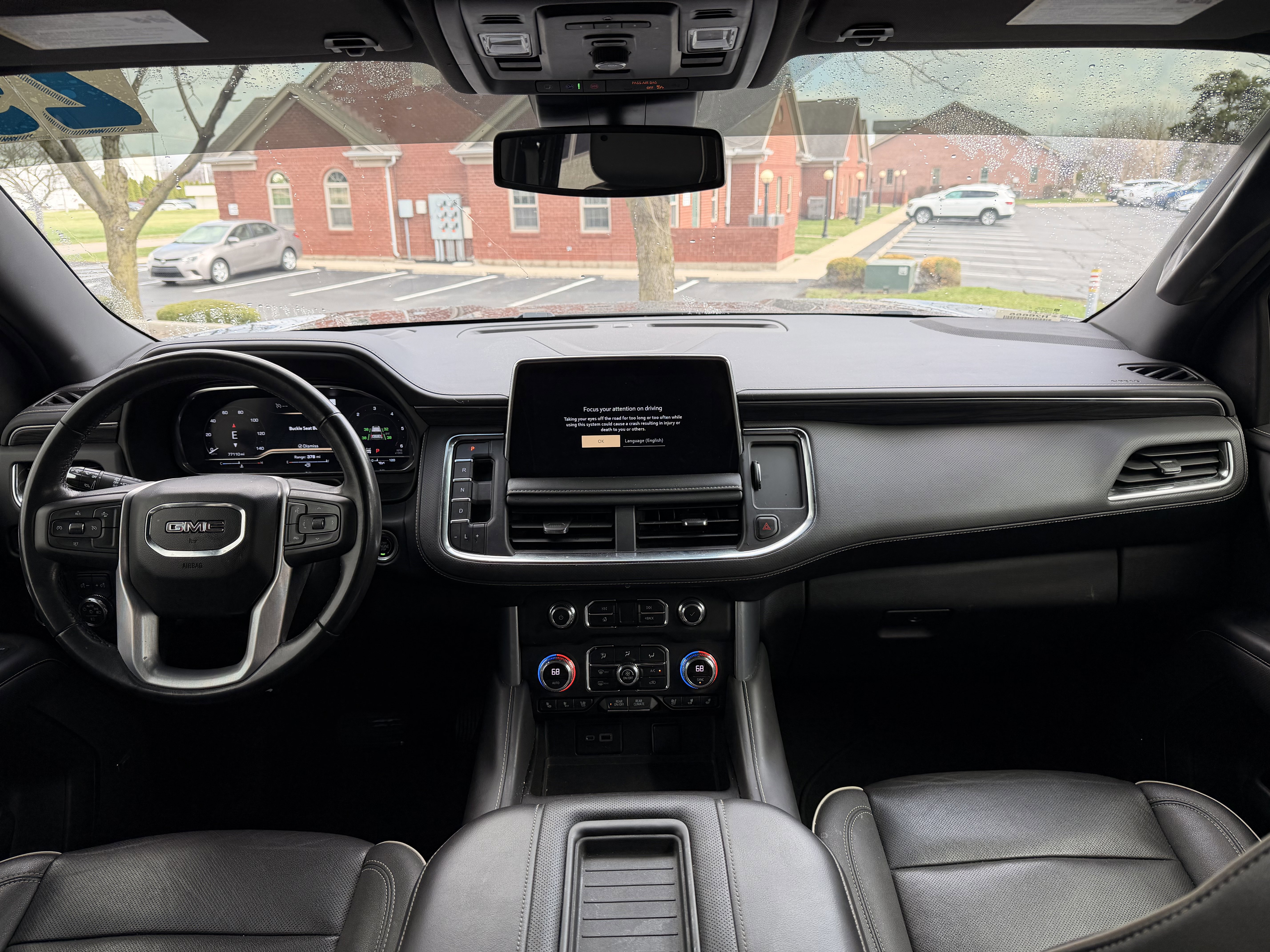 Used 2023 GMC Yukon SLT image 16