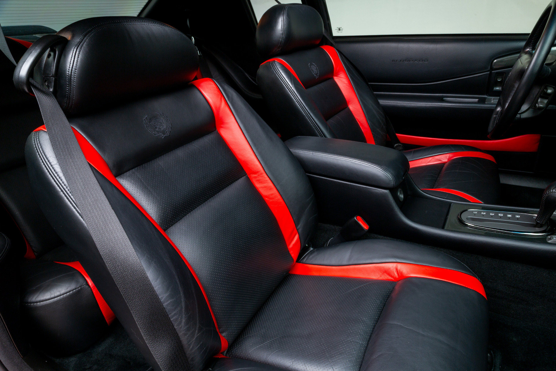 Used 2002 Cadillac Eldorado Collector's Edition image 27