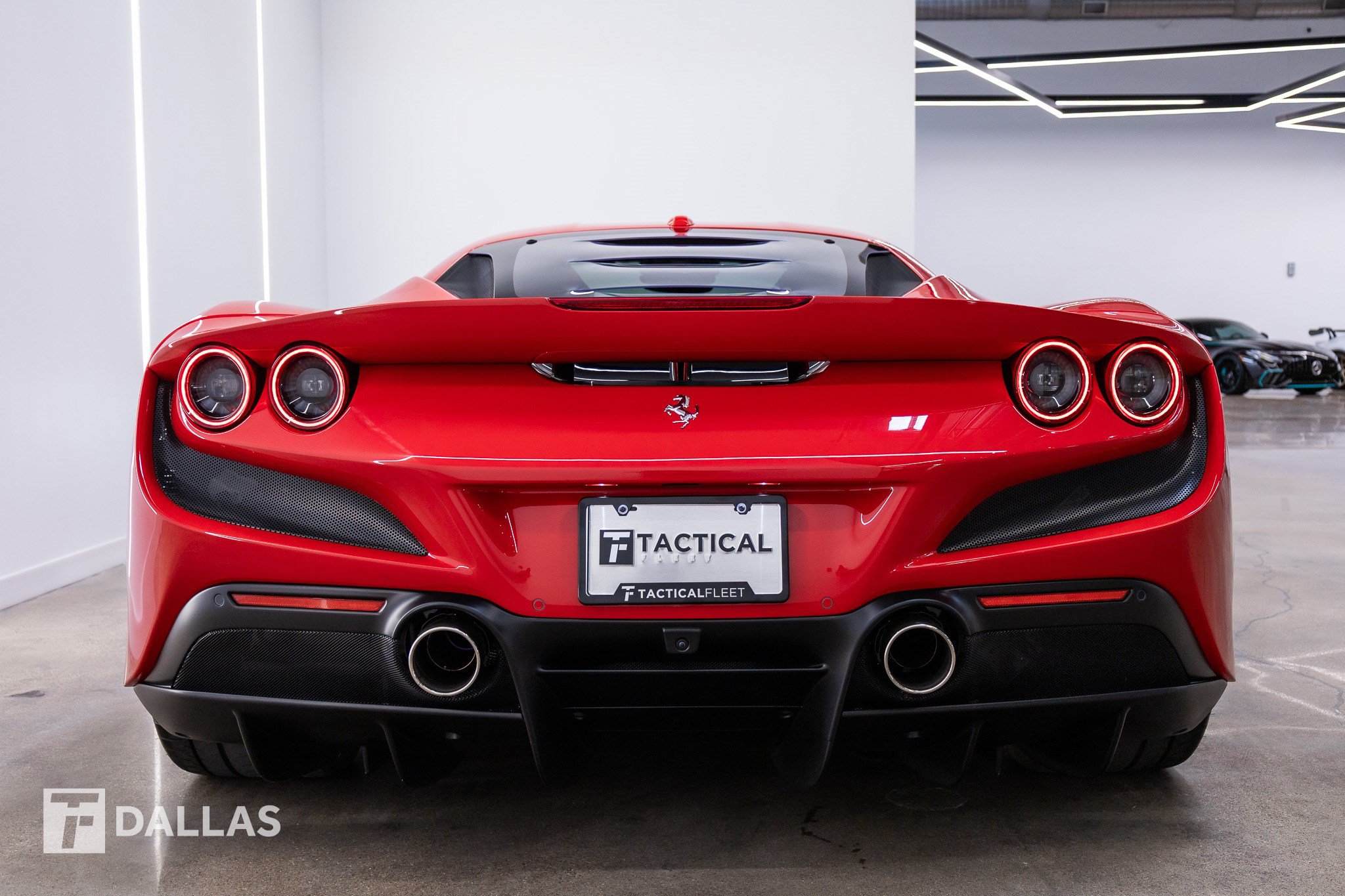 Used 2022 Ferrari F8 Tributo RWD image 13