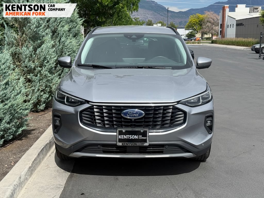 Used 2024 Ford Escape Platinum AWD/4WD image 2