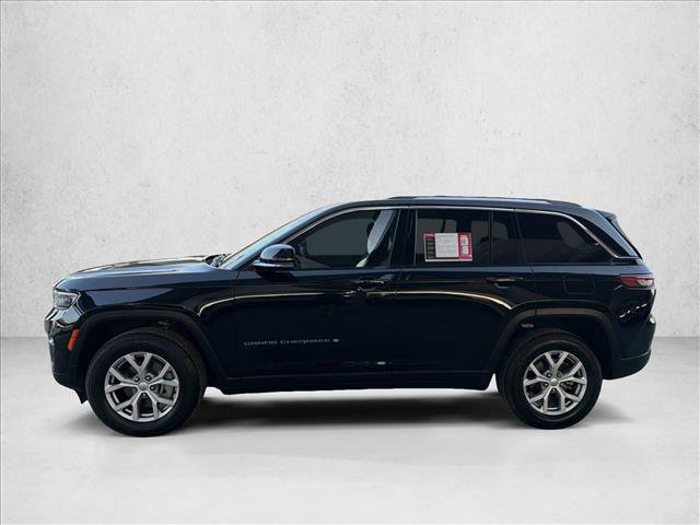Used 2022 Jeep Grand Cherokee Limited RWD image 2
