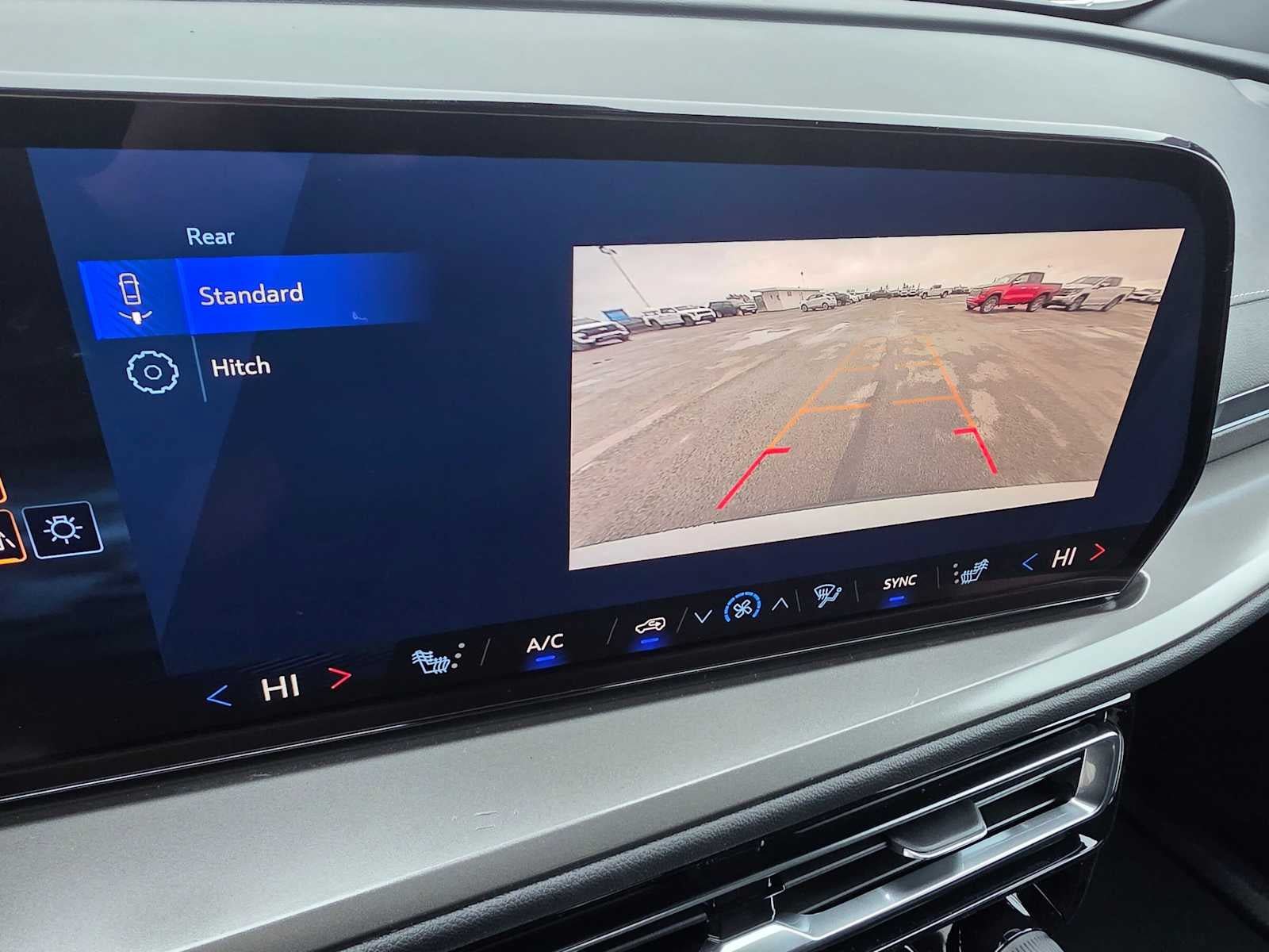 New 2027 Chevrolet Traverse LT AWD/4WD image 29
