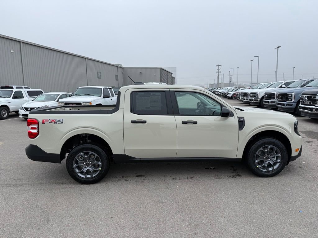 New 2025 Ford Maverick XLT w/ XLT Luxury Package image 31
