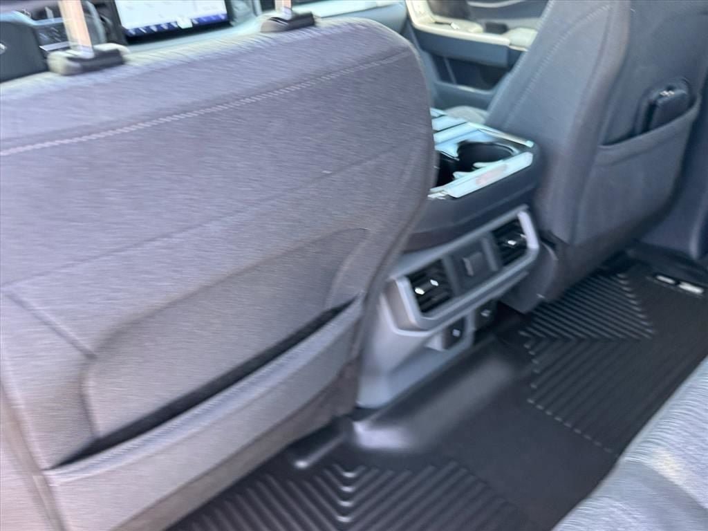 Used 2022 Ford F150 XLT w/ Equipment Group 302A High AWD/4WD image 16