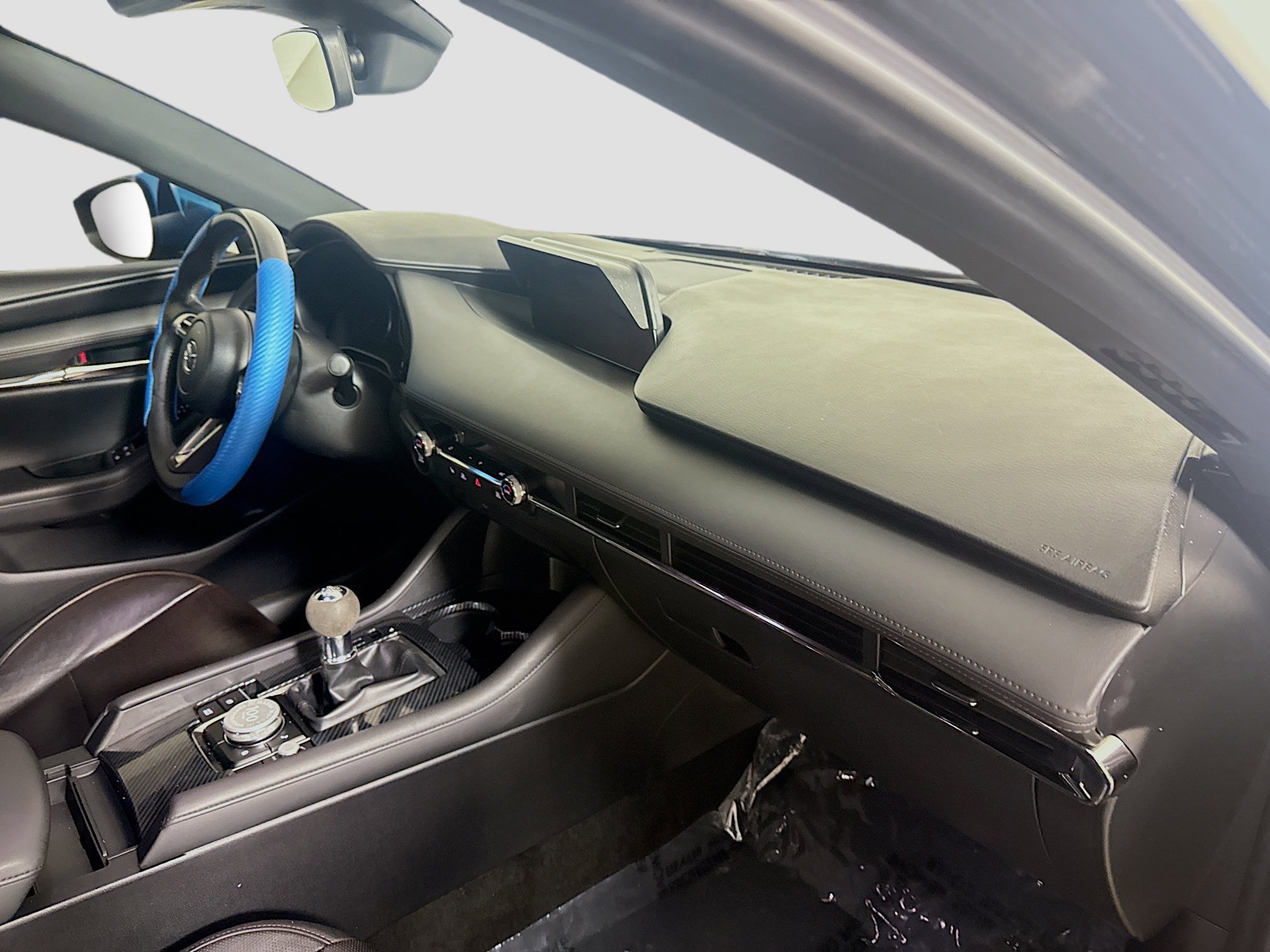 Used 2020 MAZDA MAZDA3 Hatchback w/ Premium Package image 30