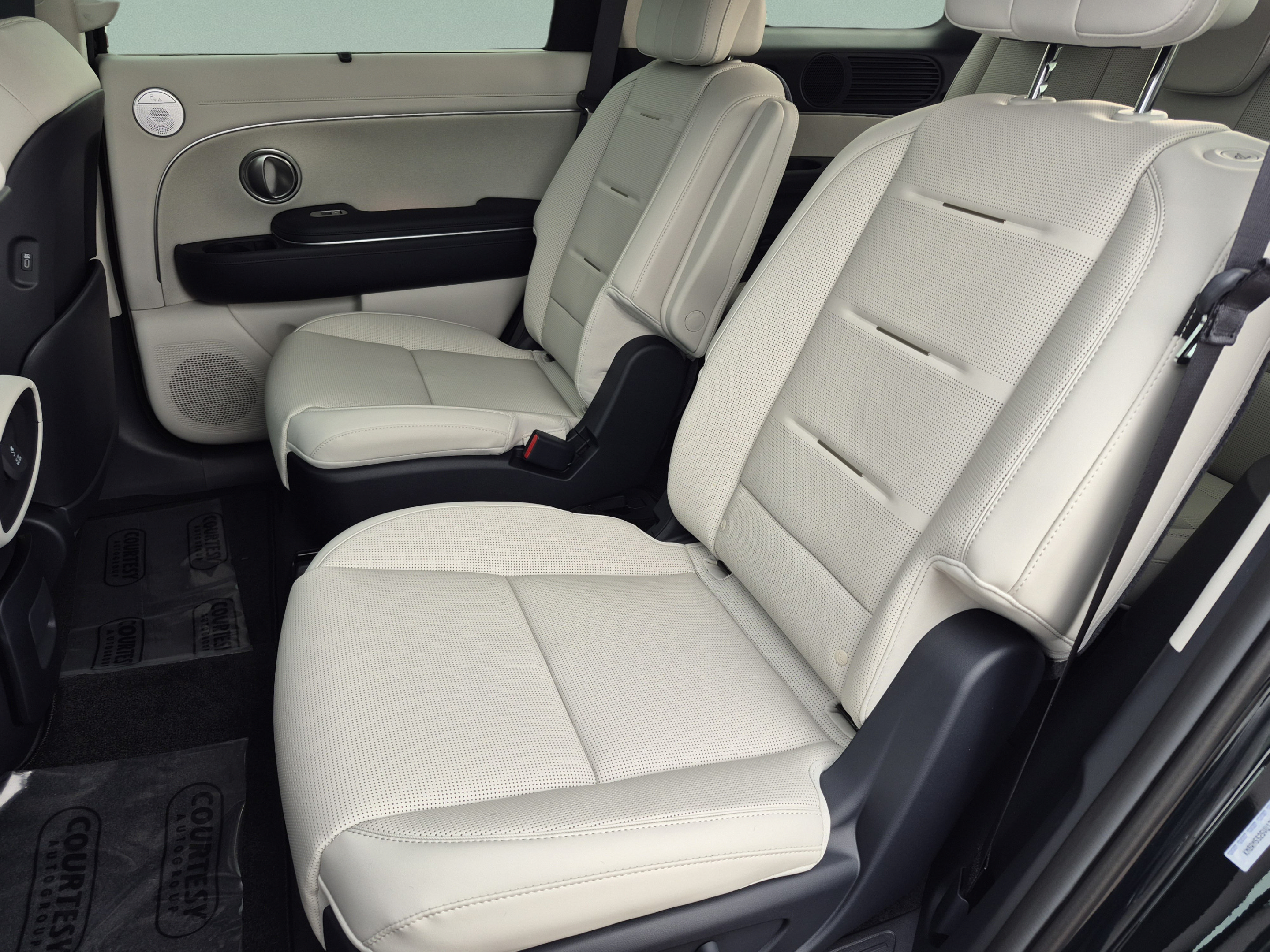 New 2027 Hyundai Palisade Calligraphy FWD image 19