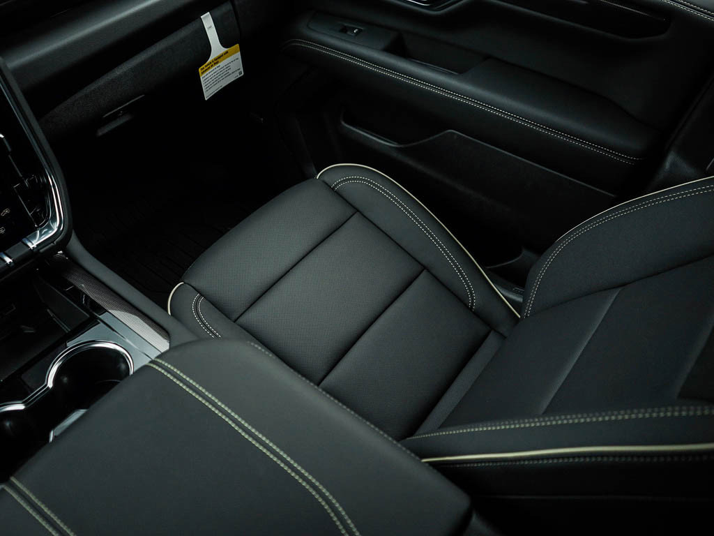 New 2026 GMC Yukon XL Elevation w/ LPO, Floor Liner Package image 27