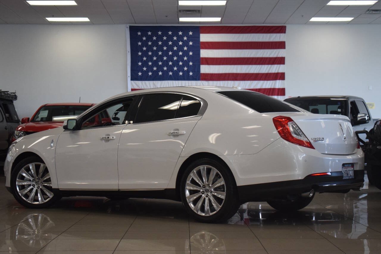 Used 2013 Lincoln MKS AWD image 19