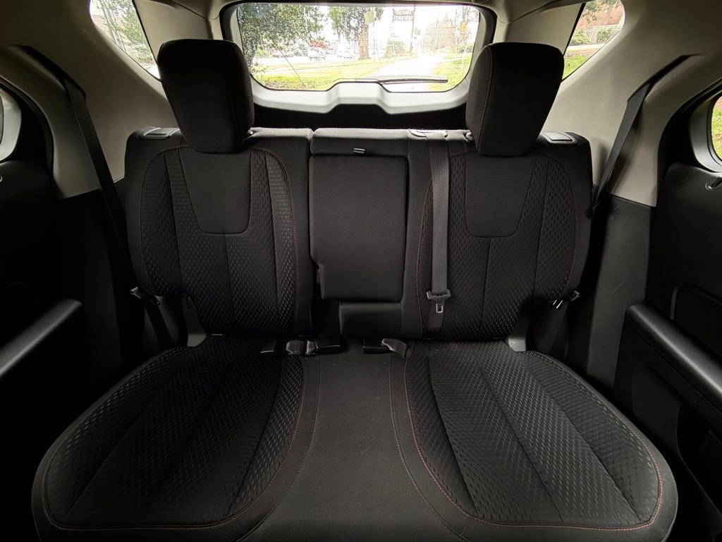 Used 2015 Chevrolet Equinox LS image 54