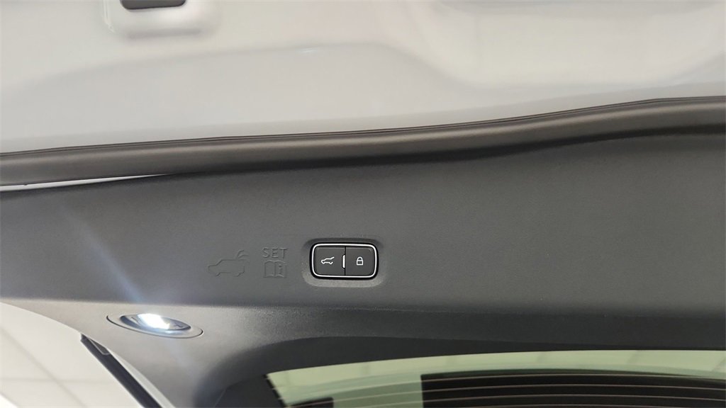 New 2025 Ford Expedition Max Platinum w/ Driver's Package image 28