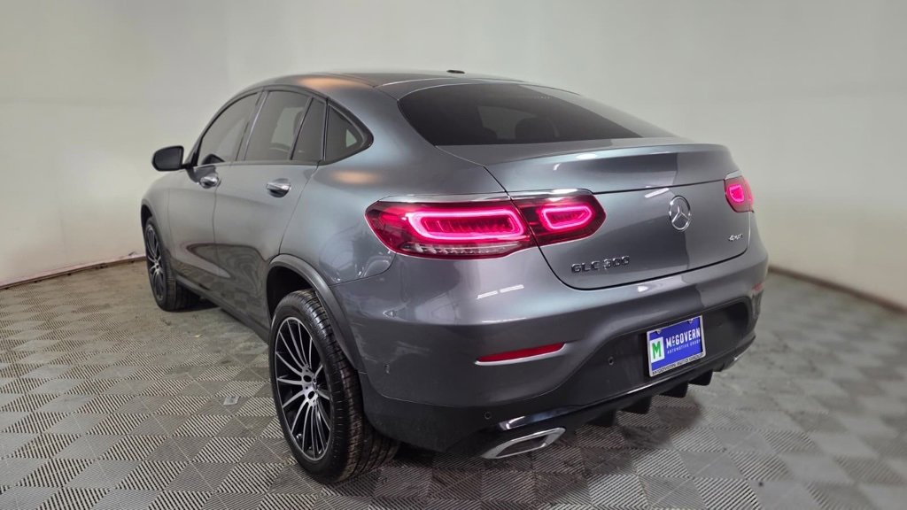Used 2022 Mercedes-Benz GLC 300 4MATIC Coupe image 4